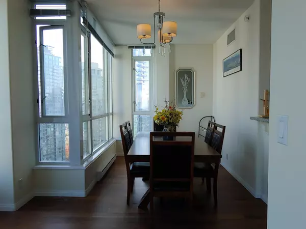 Vancouver, BC V6E 4T1,1328 W Pender ST #3307