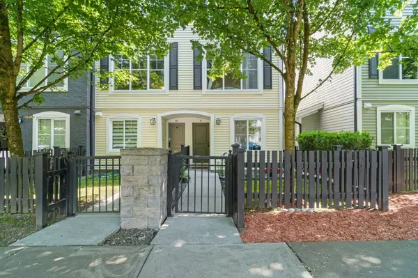 Surrey, BC V4N 6M5,19180 65 AVE #9