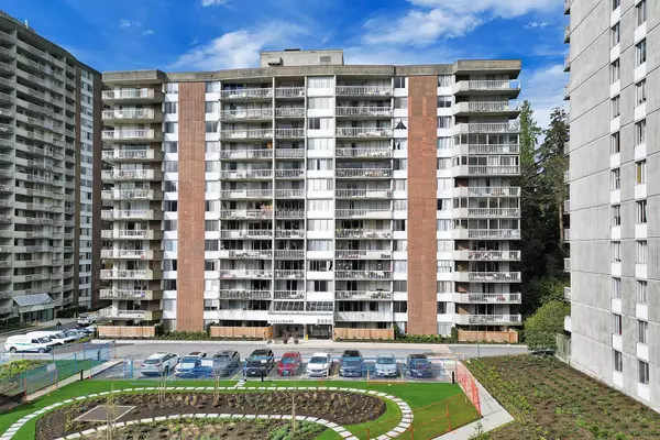 2020 Fullerton AVE #1006, North Vancouver, BC V7P 3G3