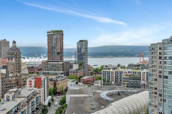 688 Abbott ST #2707, Vancouver, BC V6B 0B9