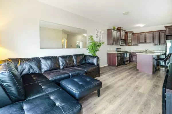 Maple Ridge, BC V2X 2X6,22363 Selkirk AVE #401