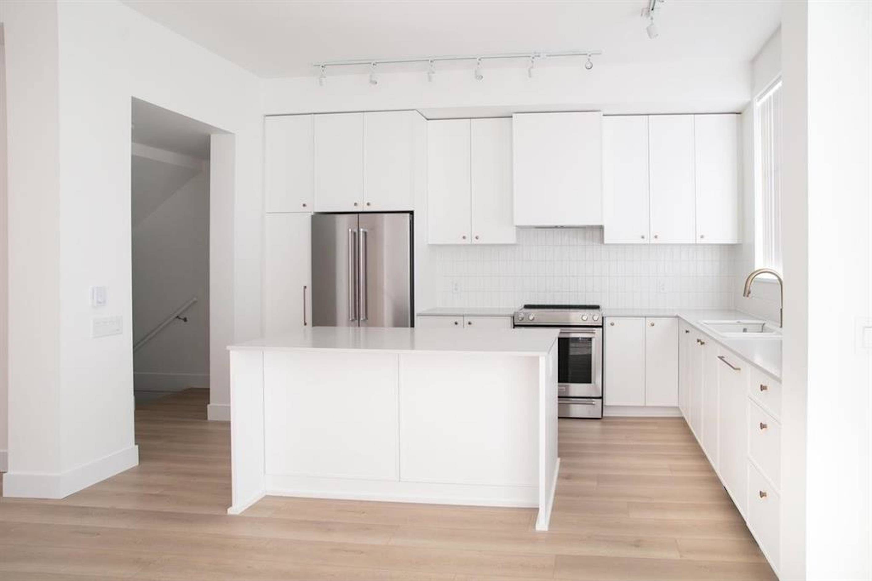 Coquitlam, BC V3E 0T3,1331 Olmsted ST #189