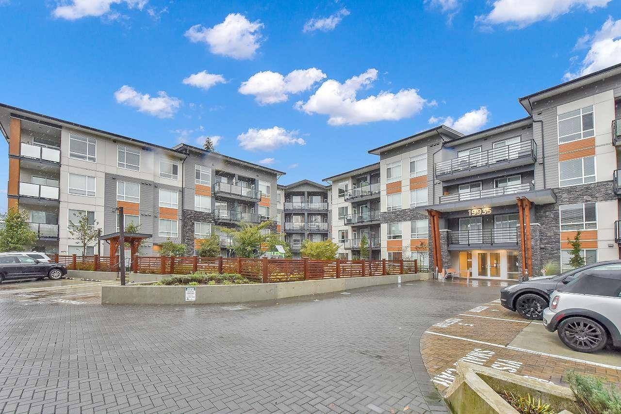 19935 75a AVE #304, Langley, BC V2Y 4L5