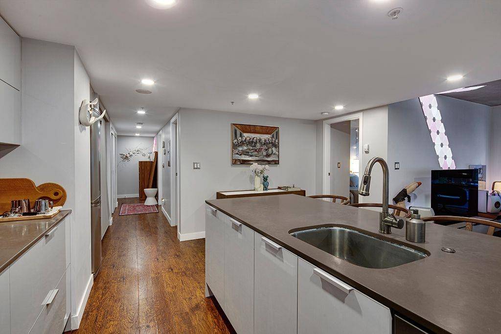 128 W Cordova ST #605 Vancouver, BC V6B 0E6