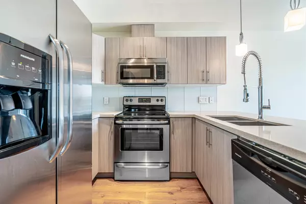 Maple Ridge, BC V2X 9H2,12070 227 ST #310