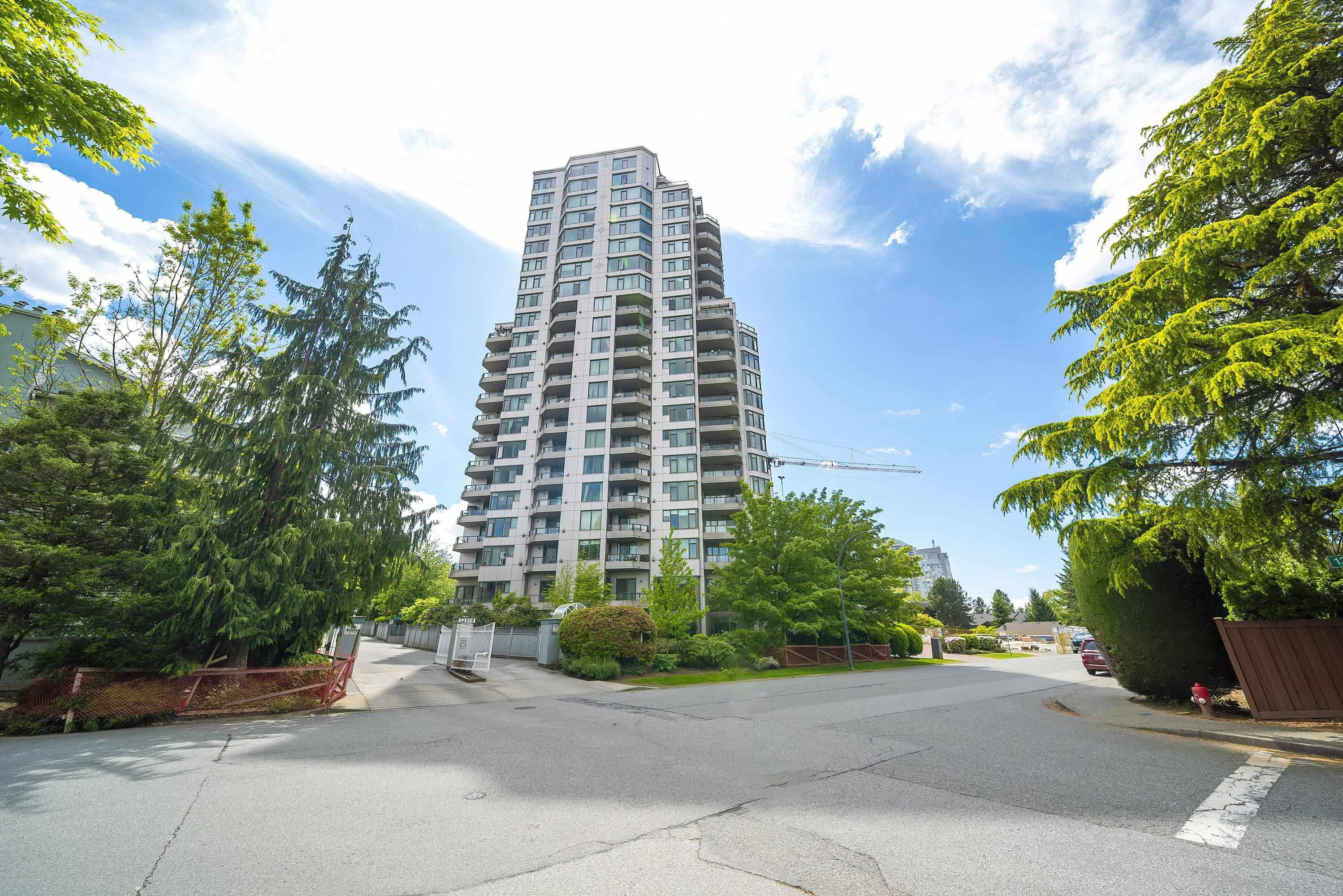 13880 101 AVE #405, Surrey, BC V3T 5T1