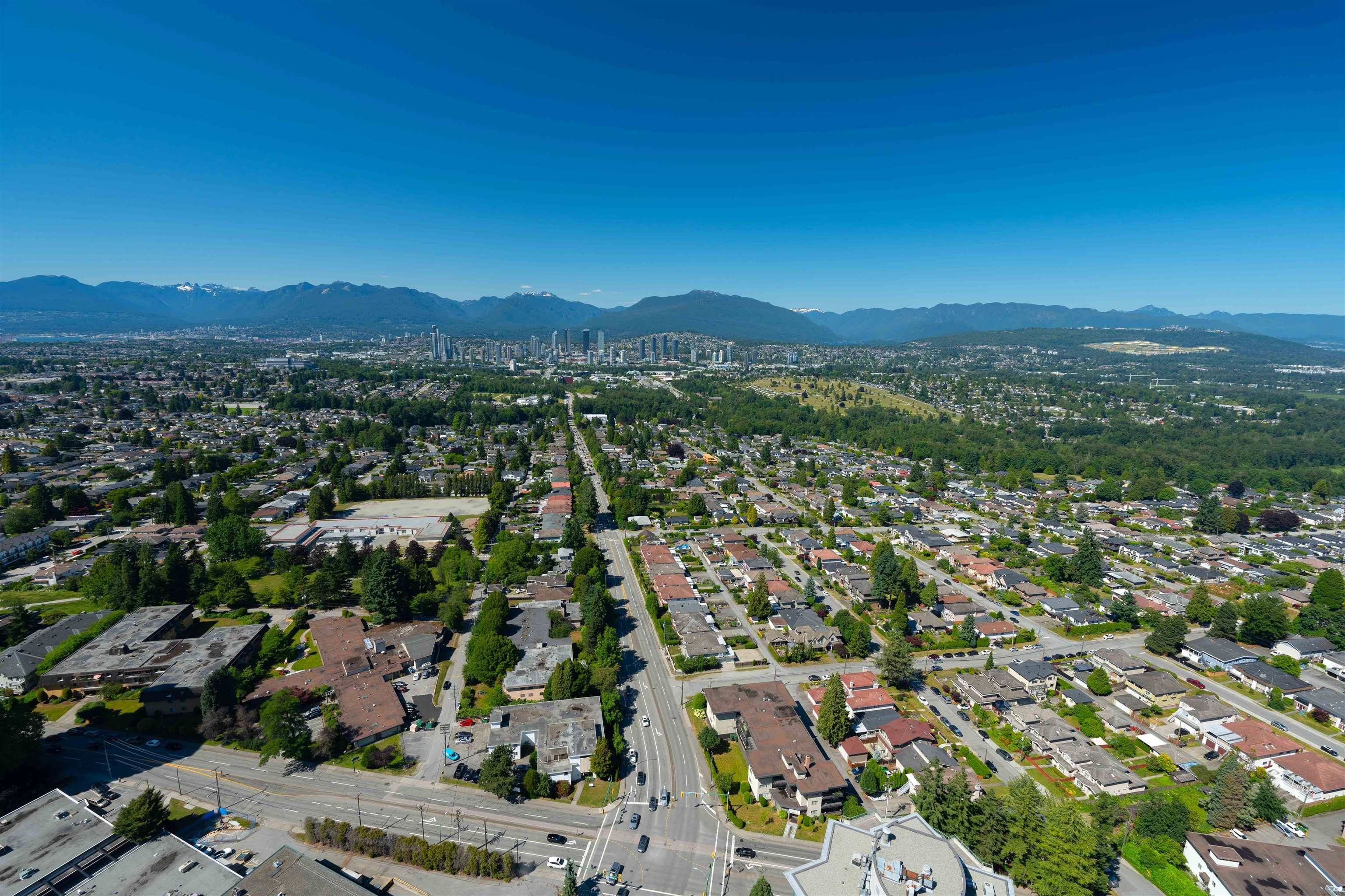 Burnaby, BC V5H 0E4,4508 Hazel ST #3909
