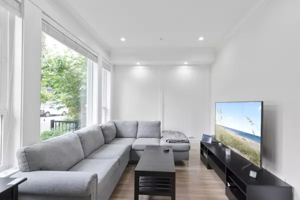 Maple Ridge, BC V4R 0H1,13667 232a ST
