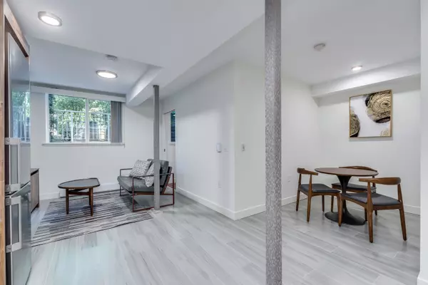 Vancouver, BC V6E 1L4,1168 Pendrell Street #105