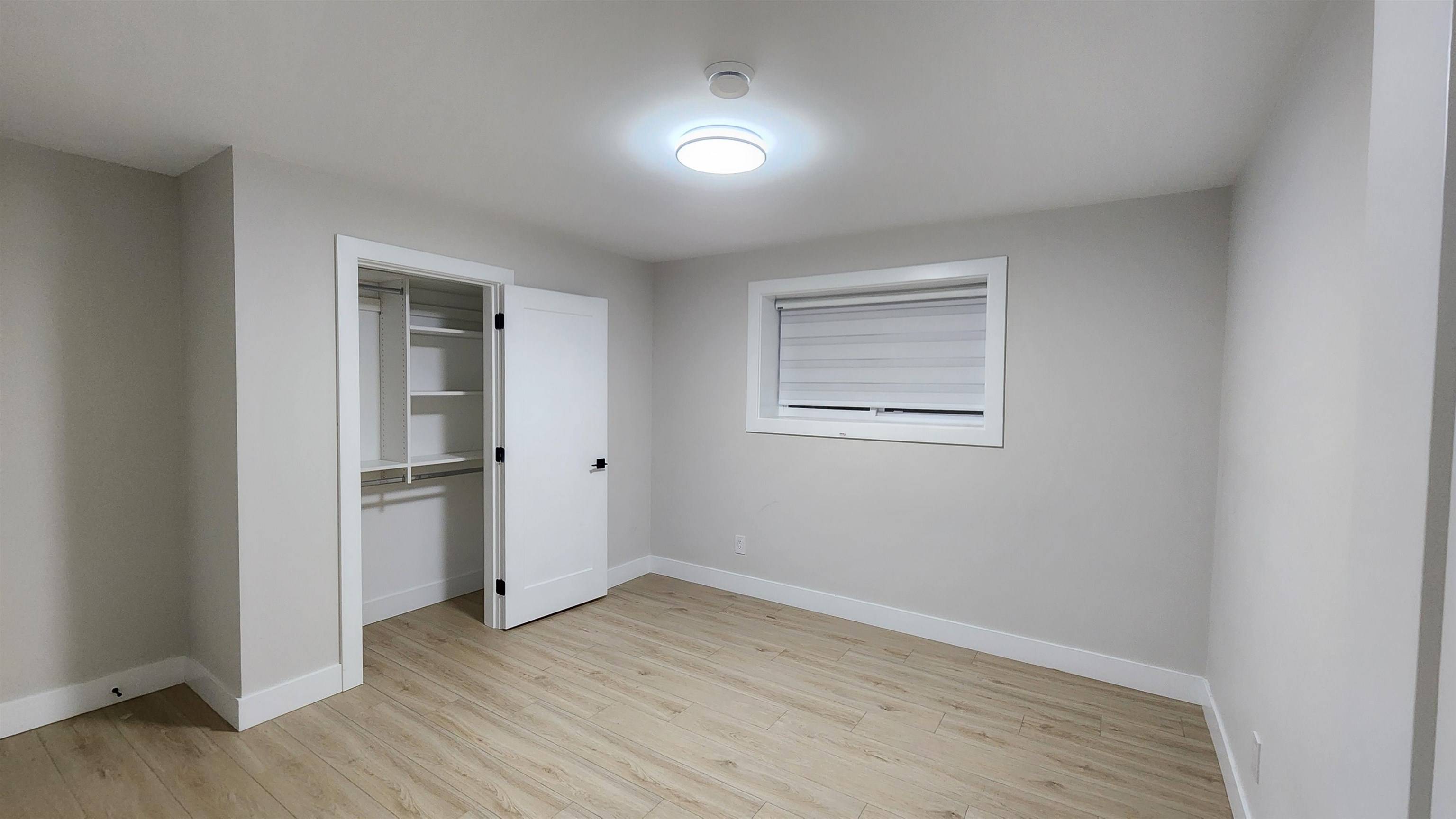 Burnaby, BC V3N 2C2,8323 14th AVE
