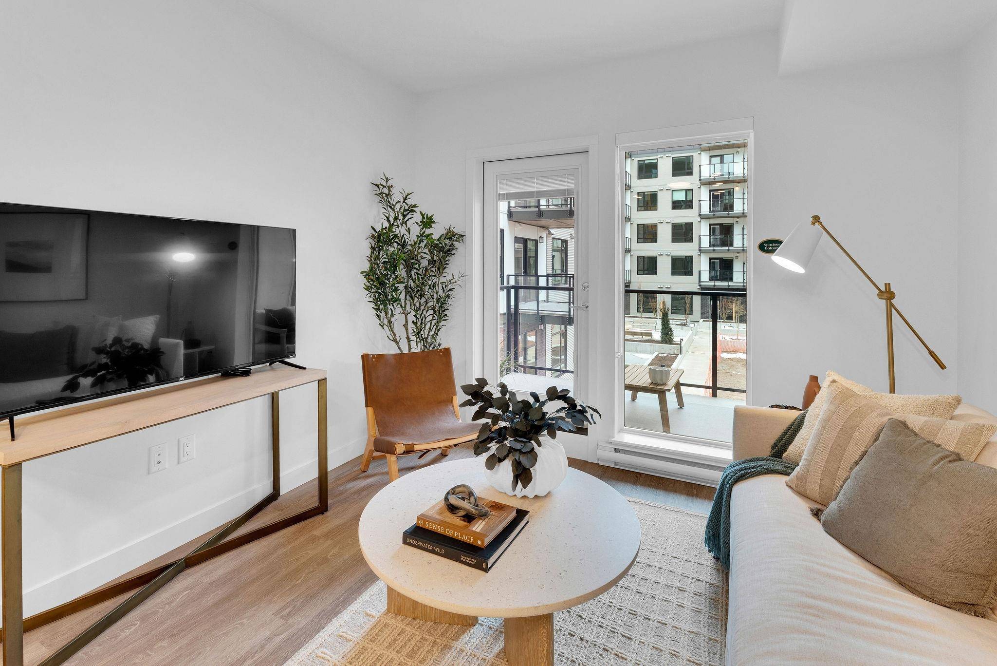 2515 Hackett CRES #B222 No City Value, BC V8M 2B8