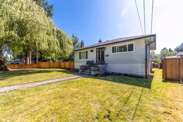 10021 Helen DR, Surrey, BC V3V 3B3