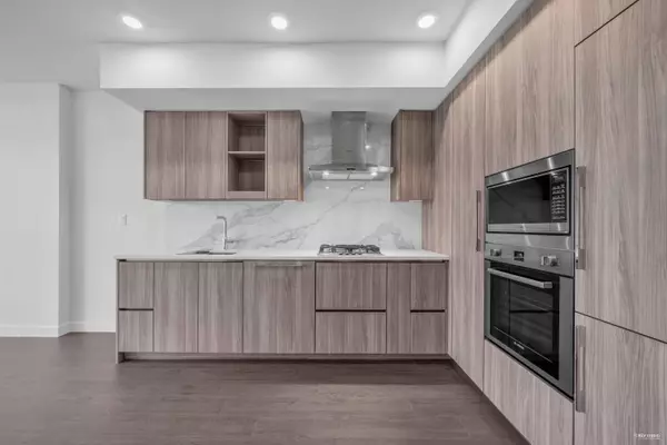 Surrey, BC V3T 0V2,13768 100 AVE #2703