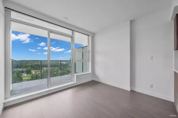 13768 100 AVE #2703 Surrey, BC V3T 0V2