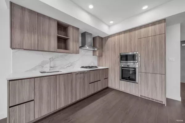 Surrey, BC V3T 0V2,13768 100 AVE #2703