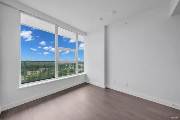 13768 100 AVE #2703 Surrey, BC V3T 0V2