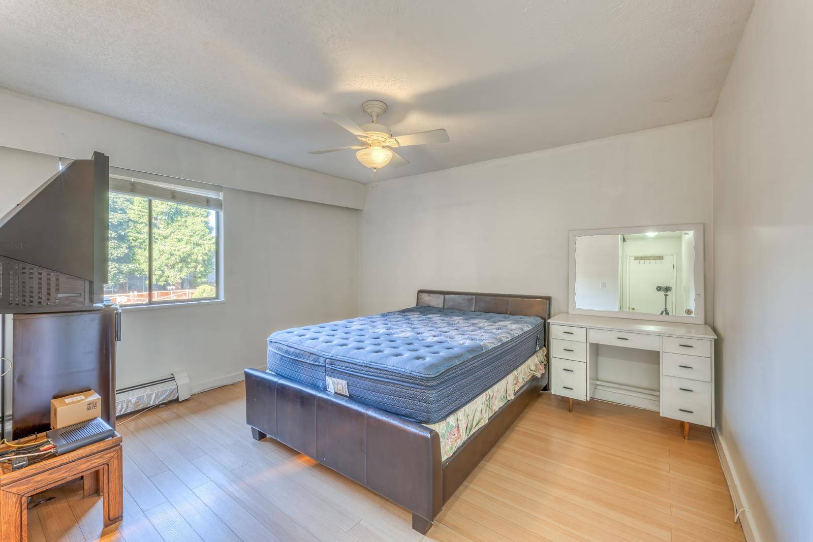 2277 E 30th AVE #212 Vancouver, BC V5N 5N1