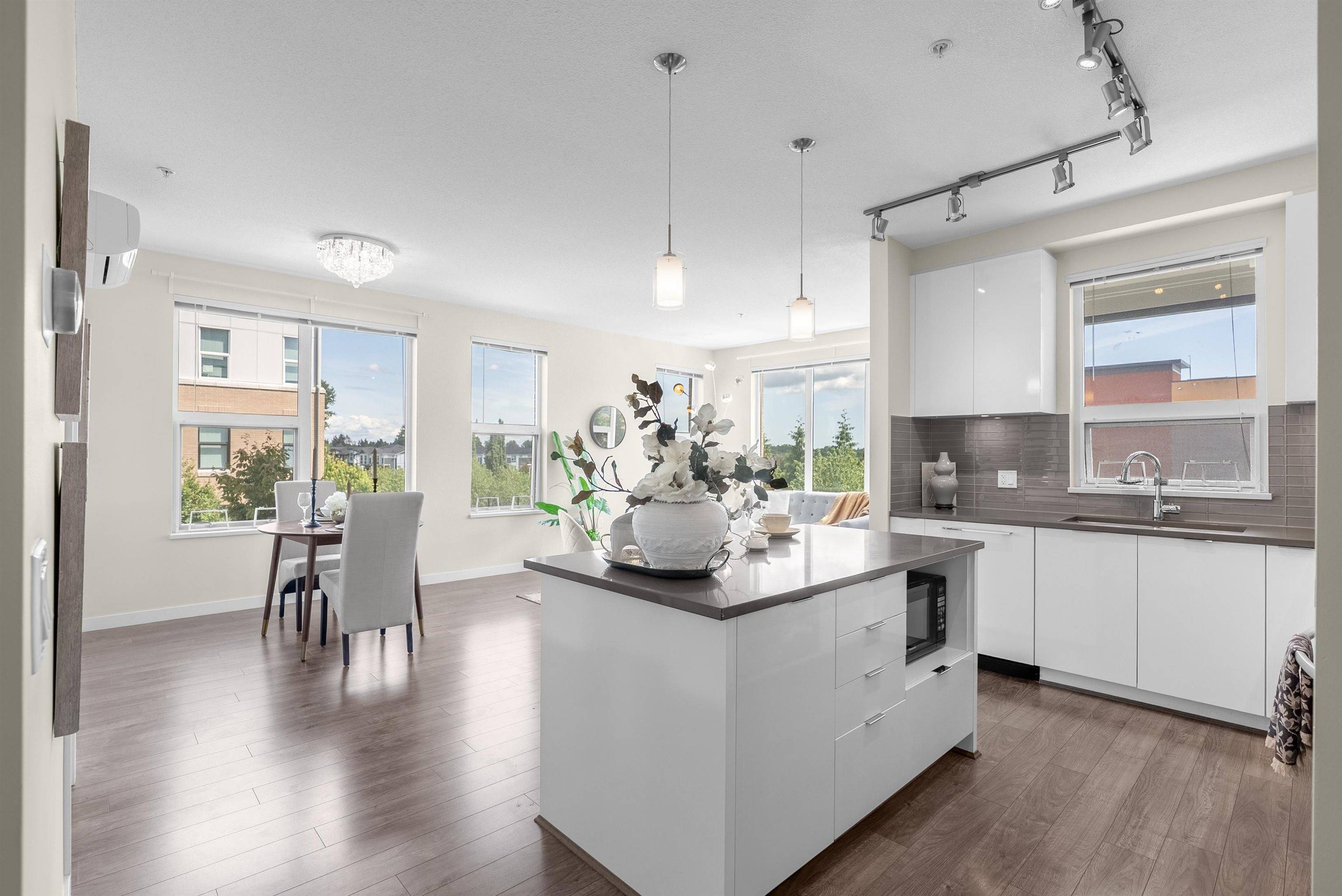 9311 Alexandra RD #303, Richmond, BC V6X 0L8