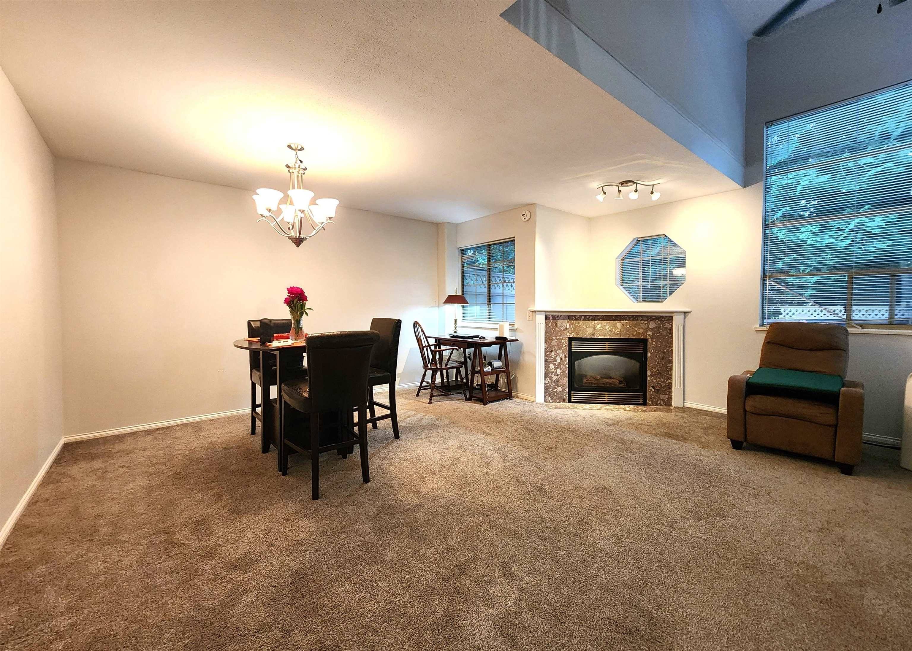 Maple Ridge, BC V2X 3E7,20841 Dewdney Trunk RD #34