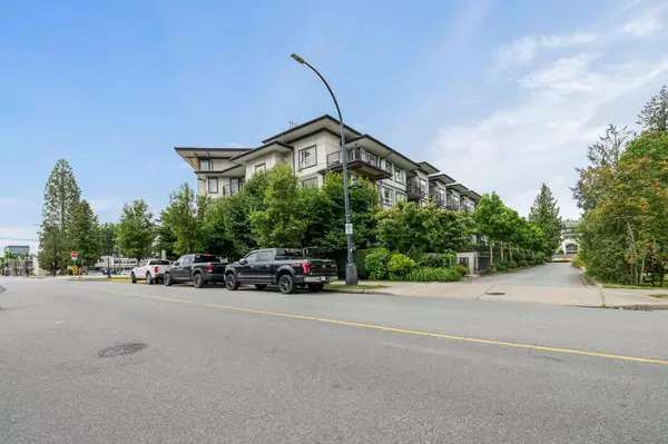Maple Ridge, BC V2X 9E6,12075 Edge ST #407