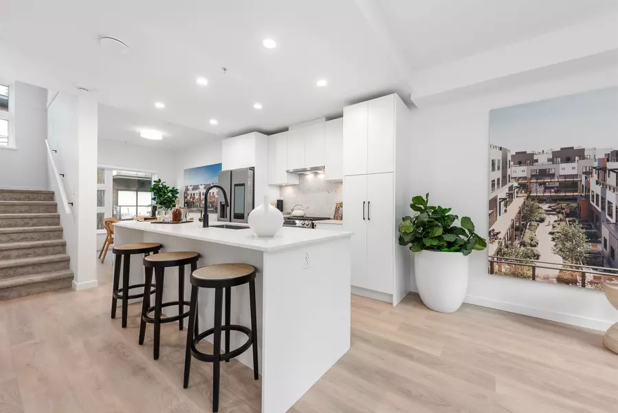 535 E 2nd ST #135, North Vancouver, BC V7L 1E1