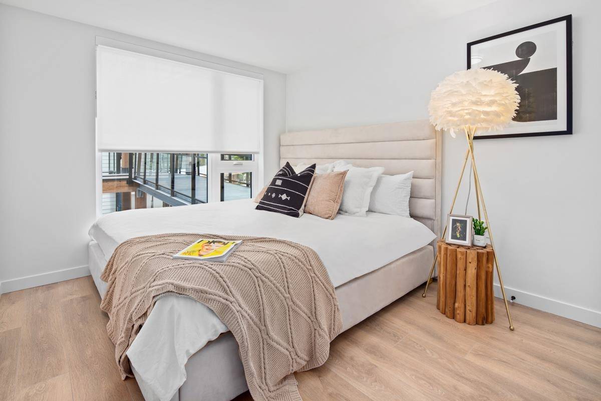 North Vancouver, BC V7L 1E1,555 E 2nd ST #353