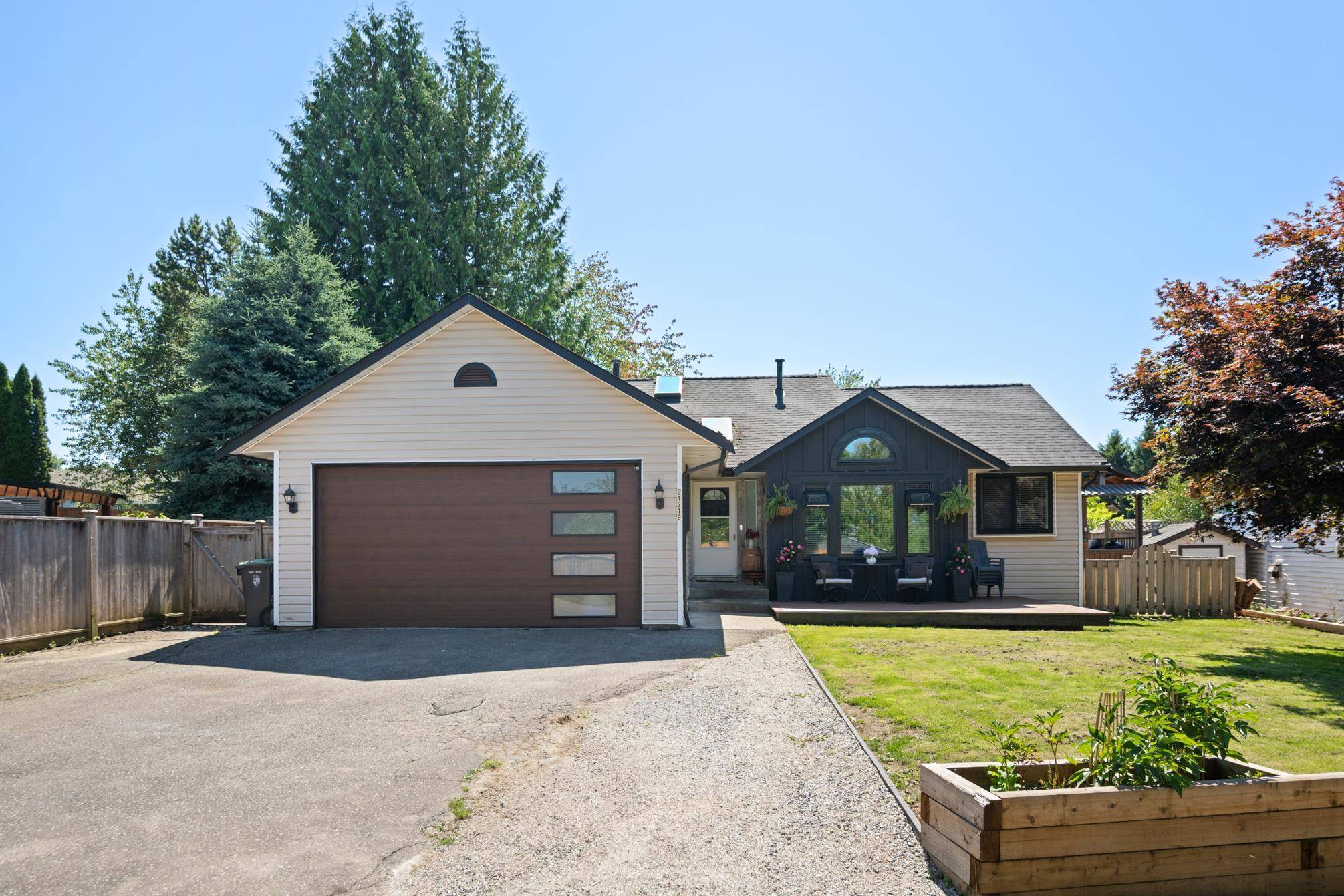 21219 89b AVE, Langley, BC V1M 1Z4