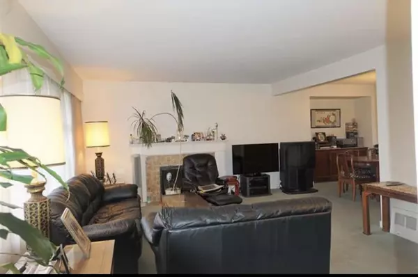 Vancouver, BC V6P 1W3,1315 W 58th AVE