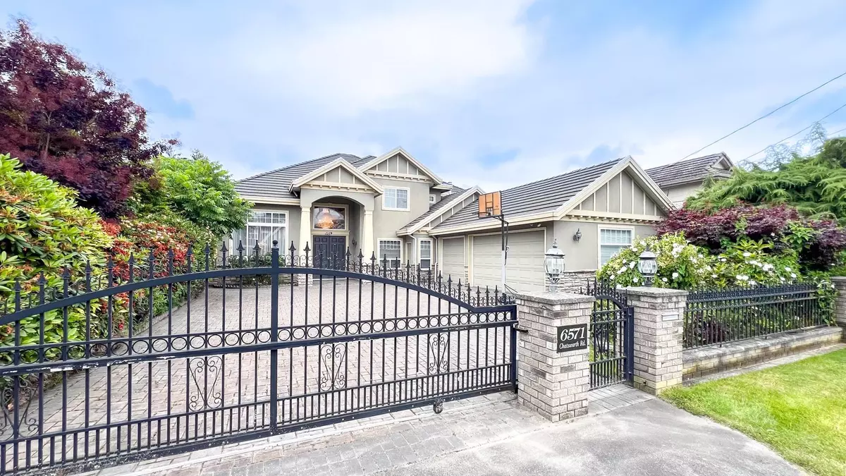 Richmond, BC V7C 3S4,6571 Chatsworth RD