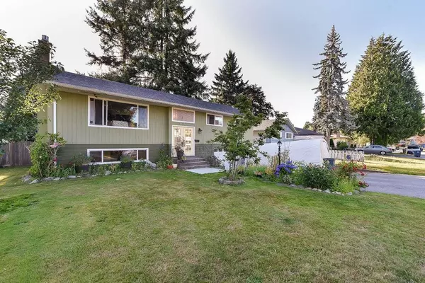 Surrey, BC V3R 5B3,10957 Jay CRES