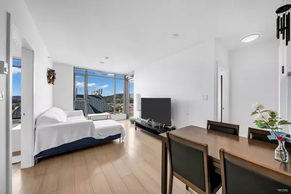 1188 Pinetree WAY #1801 Coquitlam, BC V3B 0A3