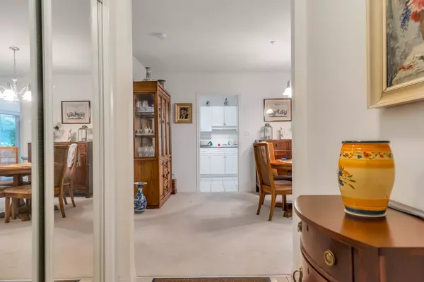Delta, BC V4M 3J9,1131 55 ST #106