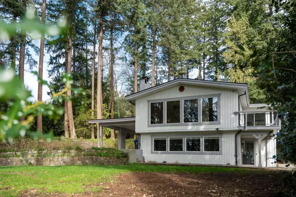Sechelt, BC V7Z 0G6,5080 Sunshine Coast HWY