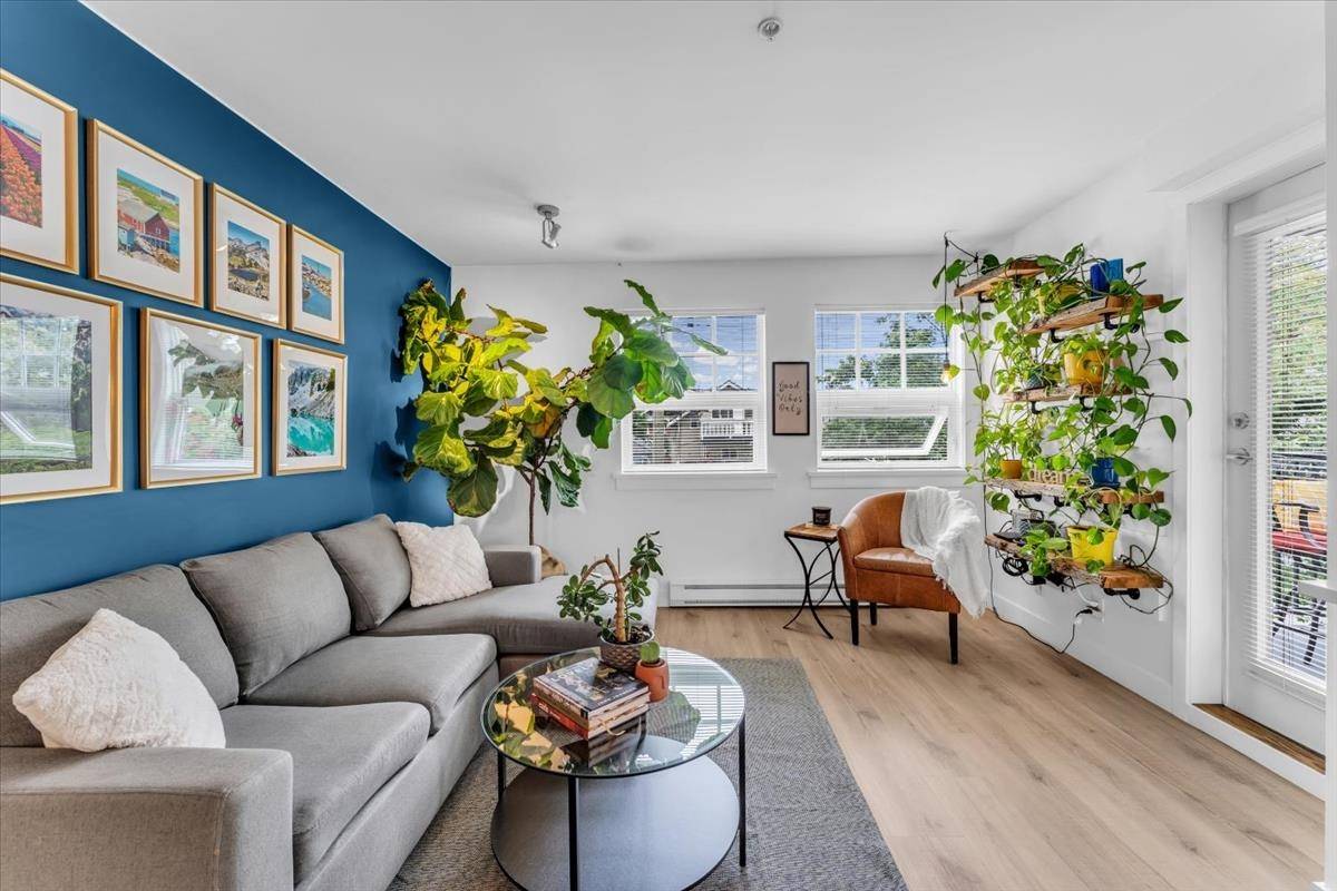 Vancouver, BC V5Z 1T2,930 W 16th AVE #305