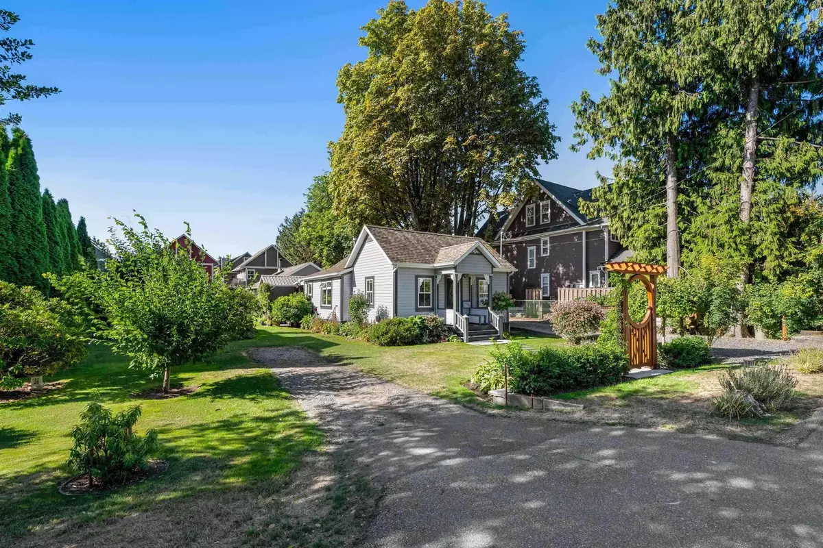 Ladner, BC V4K 1V1,4806 48 AVE