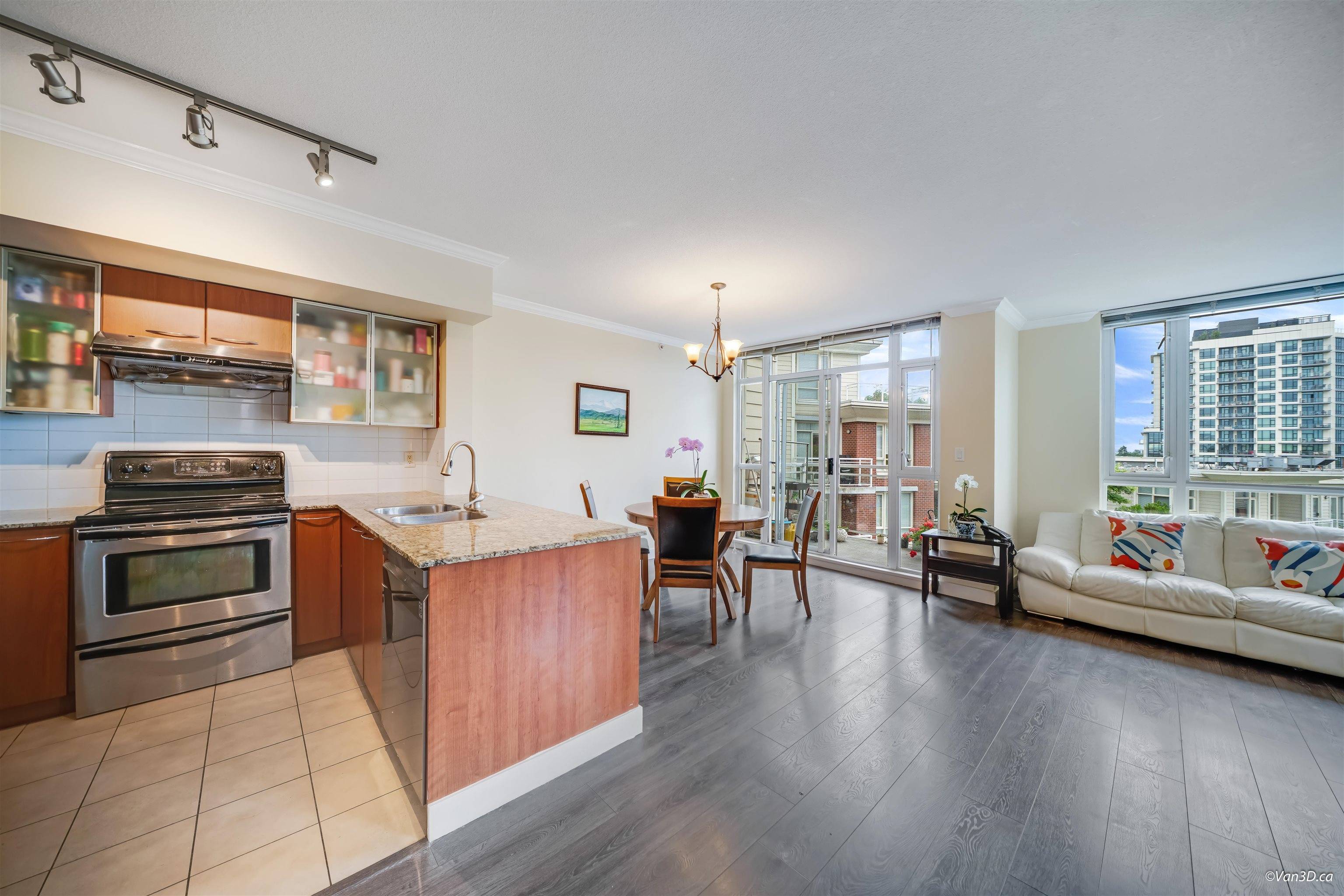 Vancouver, BC V5N 5Y8,4028 Knight ST #603