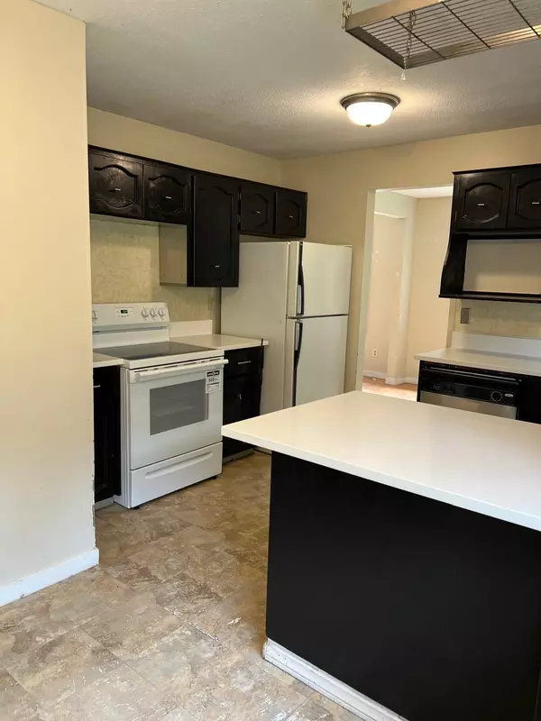 32827 14th AVE Mission, BC V2V 6C1