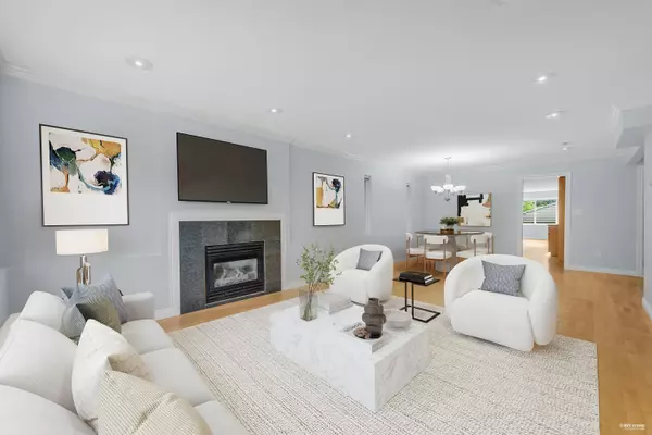 North Vancouver, BC V7N 1B9,313 E 27 ST
