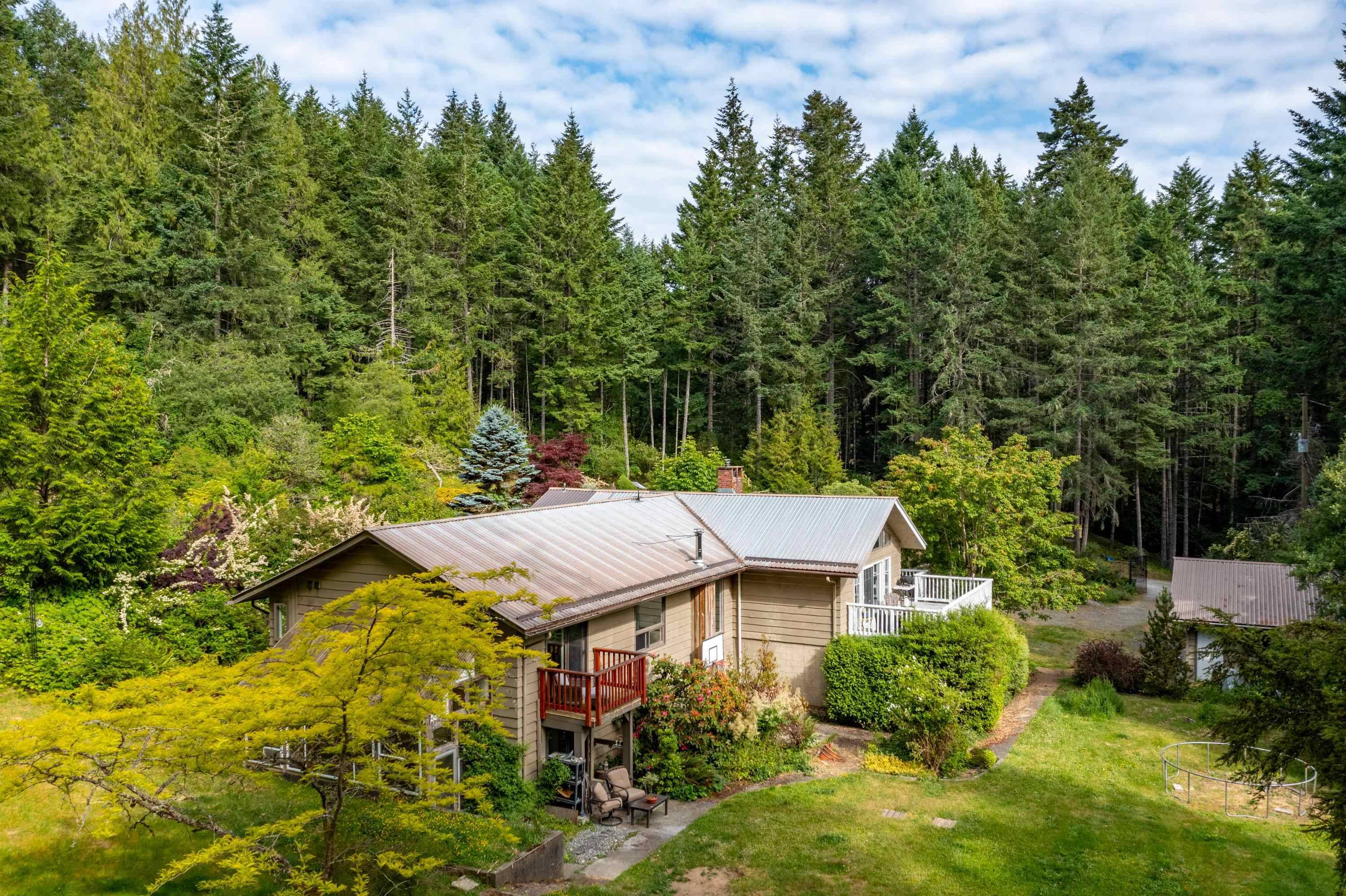 Galiano Island, BC V0N 1P0,211 Morgan RD