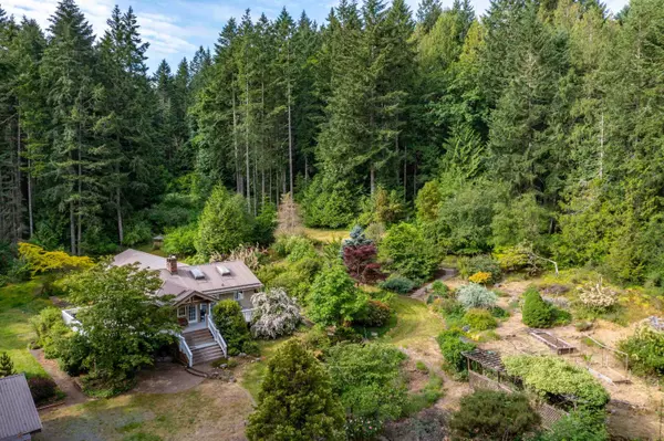 Galiano Island, BC V0N 1P0,211 Morgan RD