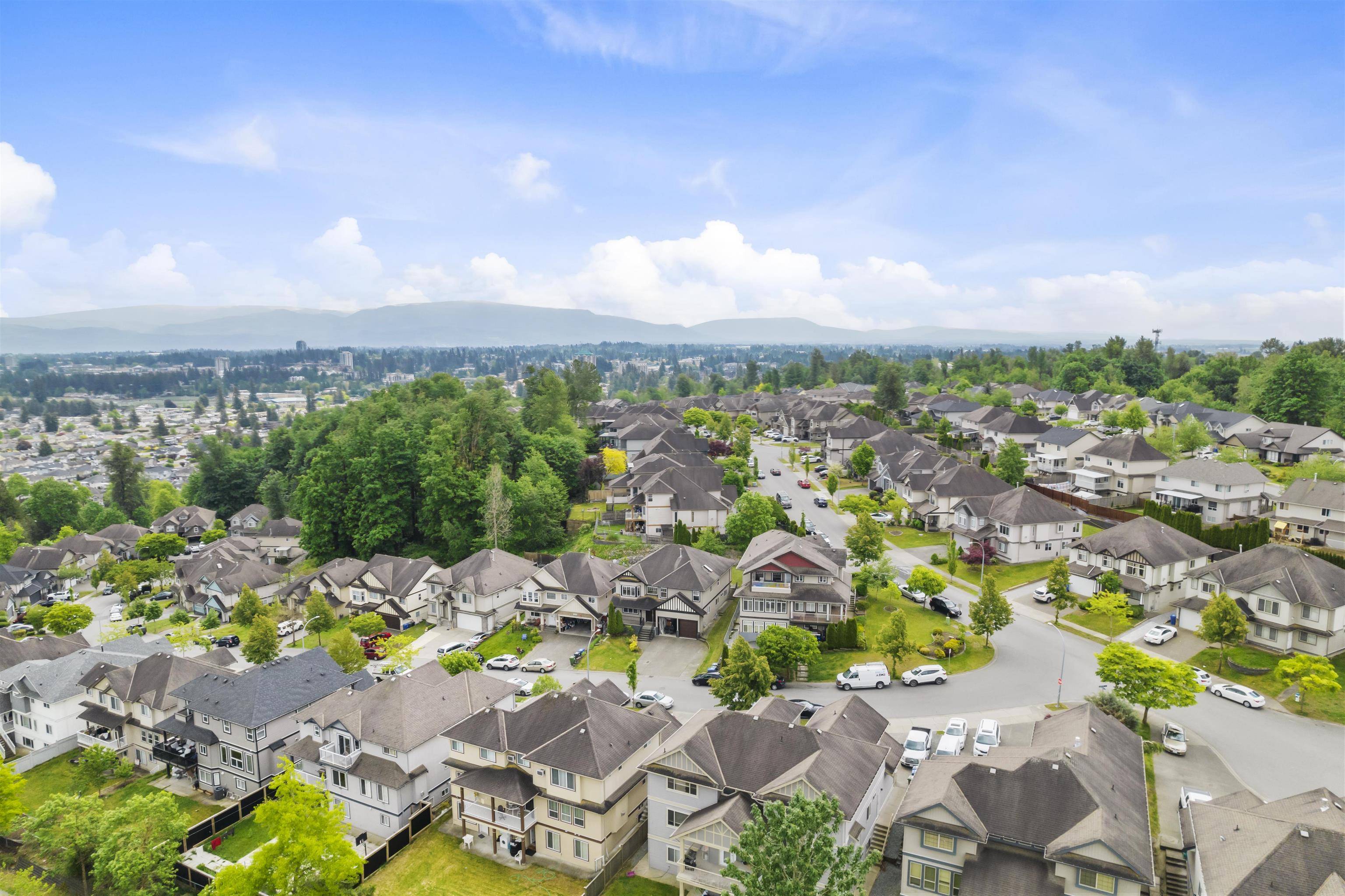 Abbotsford, BC V2T 6Y2,3554 Thurston PL