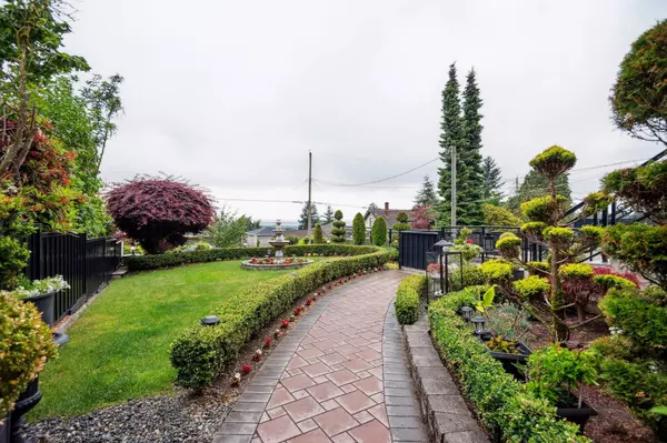 Burnaby, BC V5J 2G3,4319 Southwood ST