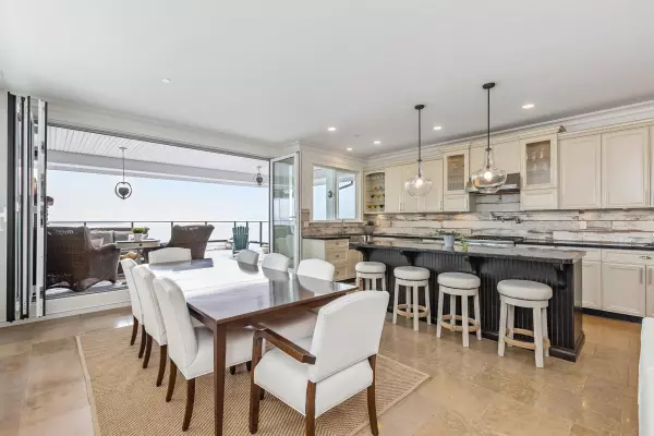 15096 Beachview AVE, White Rock, BC V4B 1P4