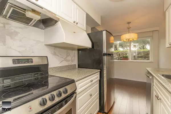 North Vancouver, BC V7M 2N8,1420 Chesterfield AVE #1