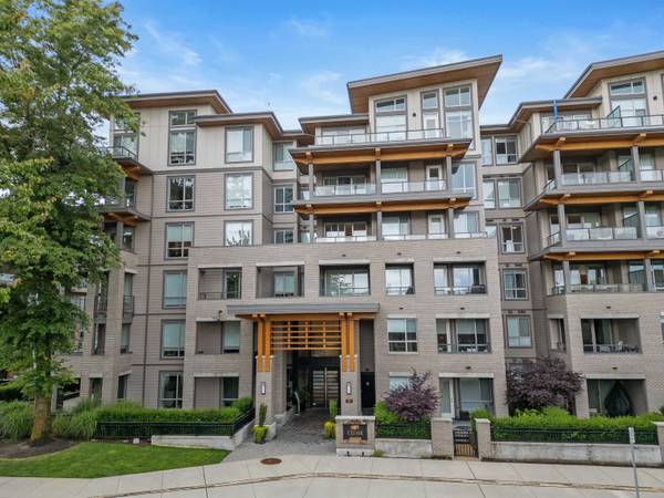 7169 14th AVE #408, Burnaby, BC V3N 0H6