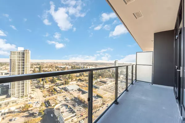 10750 135a ST #2903, Surrey, BC V3T 0V4