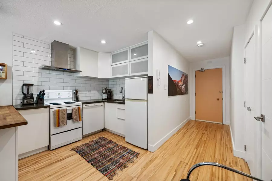 36 E 14th AVE #109, Vancouver, BC V5T 4C9