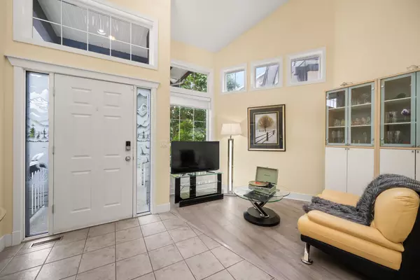 Surrey, BC V3S 7W6,6085 165a ST
