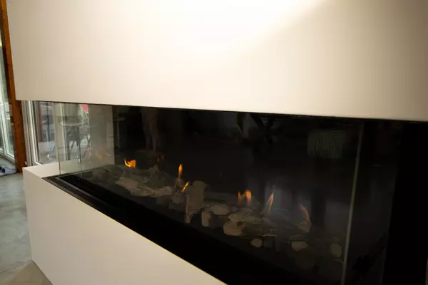 Gibsons, BC V0N 1V7,996 Reed RD