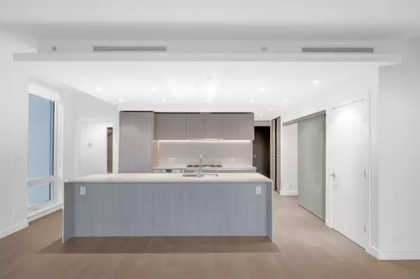 North Vancouver, BC V7J 0E6,1500 Fern ST #3101